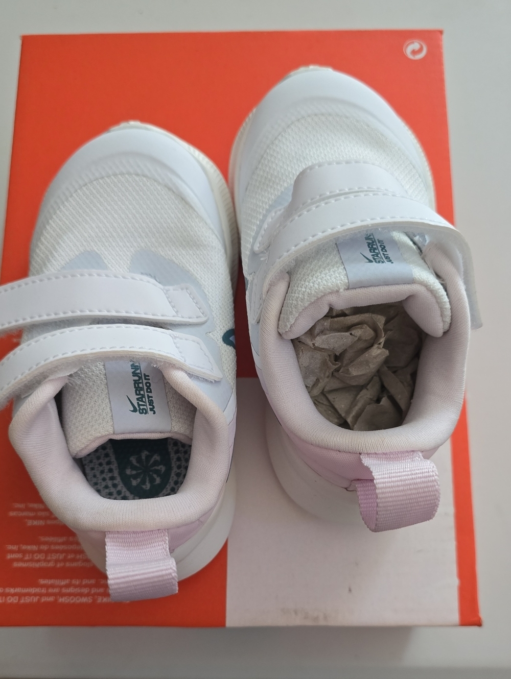 Nike Kids White and Light Pink Hook-and-Loop Sneakers